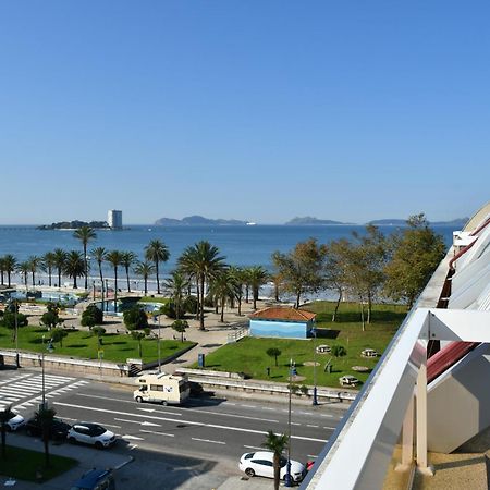 Primera Linea De Playa Samil Costa Con Garaje Incluido Vigo Exterior photo