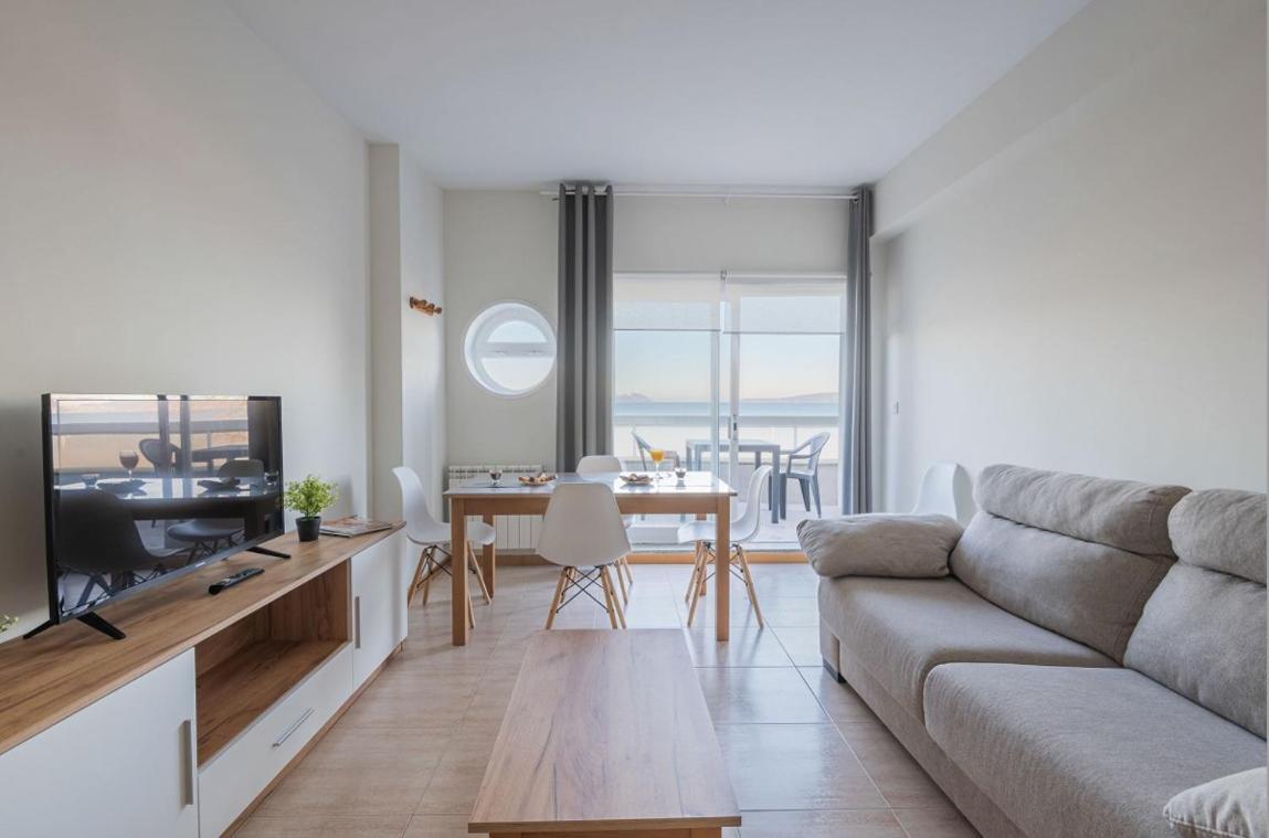 Primera Linea De Playa Samil Costa Con Garaje Incluido Vigo Exterior photo