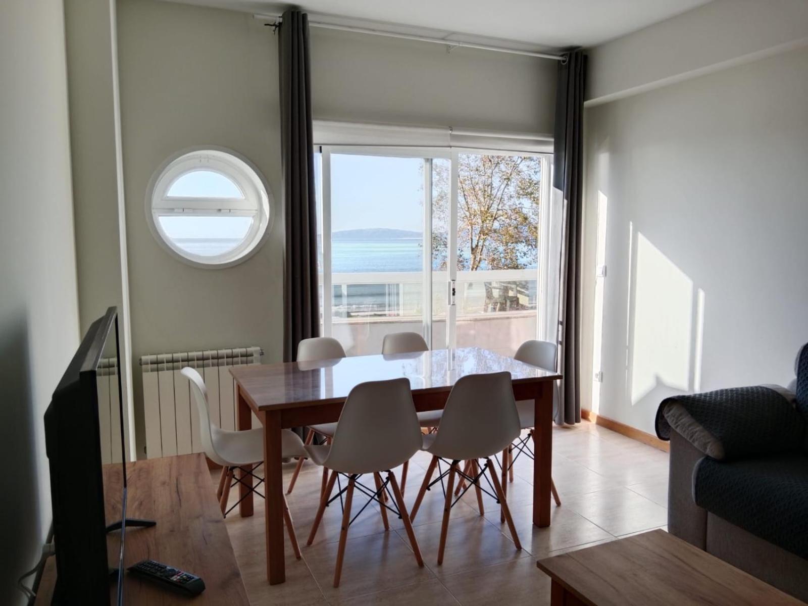 Primera Linea De Playa Samil Costa Con Garaje Incluido Vigo Exterior photo